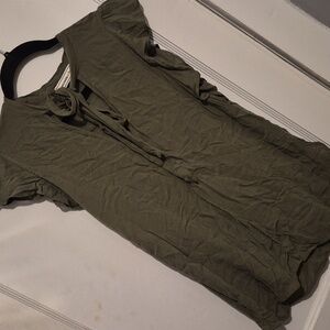 Med Abercrombie & Fitch Olive Green Blouse